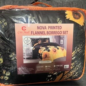 Nova Printed Flannel Borrego Set - Black and Yellow
